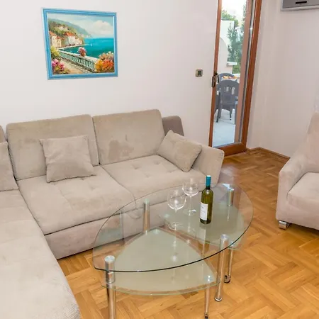 Apartment Qservice Petrovac Budva