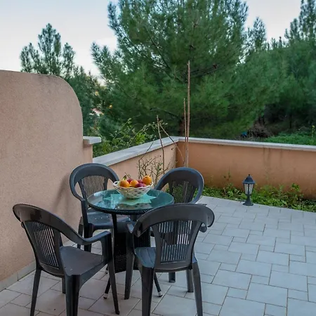 Qservice Petrovac Apartment Budva
