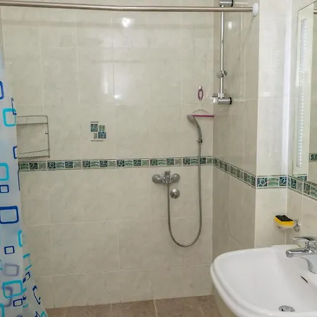 Apartment Qservice Petrovac *